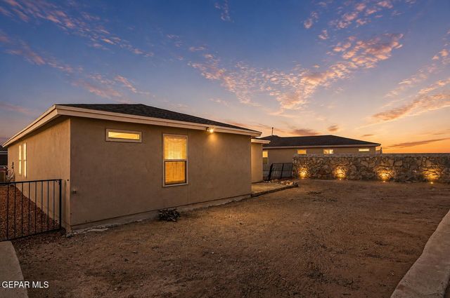 14576 Faxon Yucca, Horizon City, TX 79928