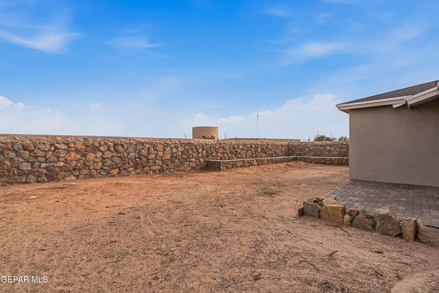 14576 Faxon Yucca, Horizon City, TX 79928