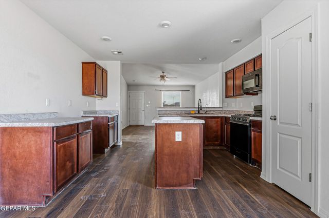 14576 Faxon Yucca, Horizon City, TX 79928