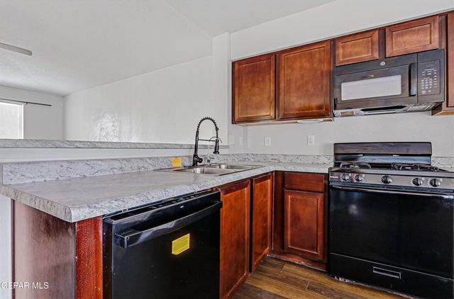 14576 Faxon Yucca, Horizon City, TX 79928