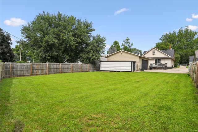 1420 Searle Street, Des Moines, IA 50317