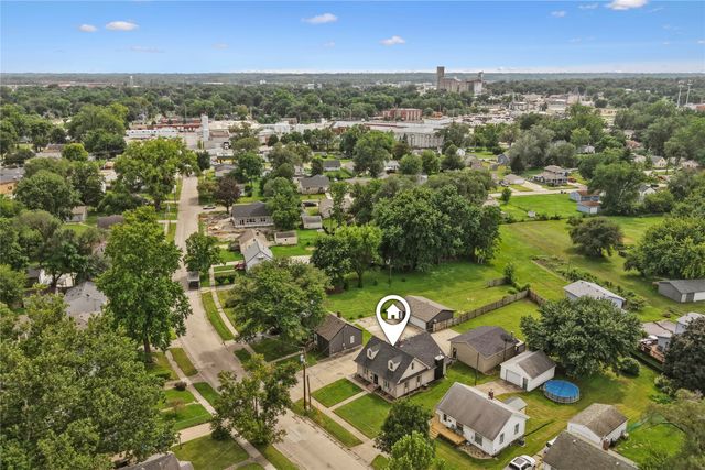 1420 Searle Street, Des Moines, IA 50317