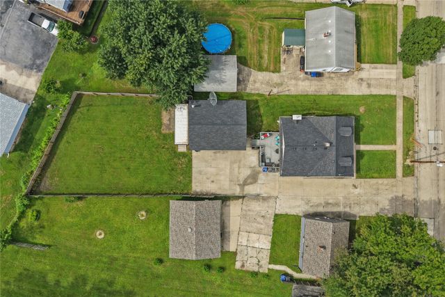 1420 Searle Street, Des Moines, IA 50317