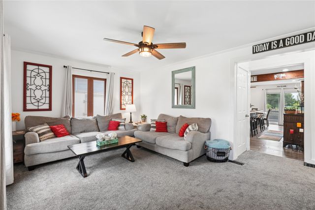 1420 Searle Street, Des Moines, IA 50317