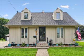1420 Searle Street, Des Moines, IA 50317