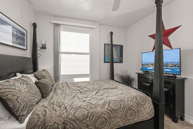 525 11th Avenue 1501, San Diego, CA 92101