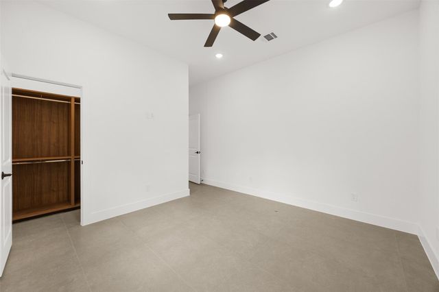 1920 Foxbriar Drive, Huntsville, TX 77340