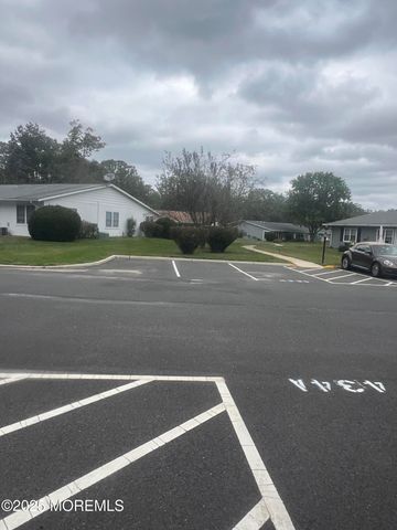 434A Portsmouth Drive, Lakewood, NJ 08701