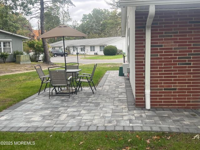 434A Portsmouth Drive, Lakewood, NJ 08701