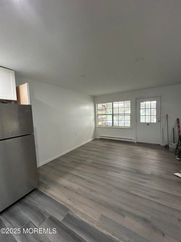 434A Portsmouth Drive, Lakewood, NJ 08701