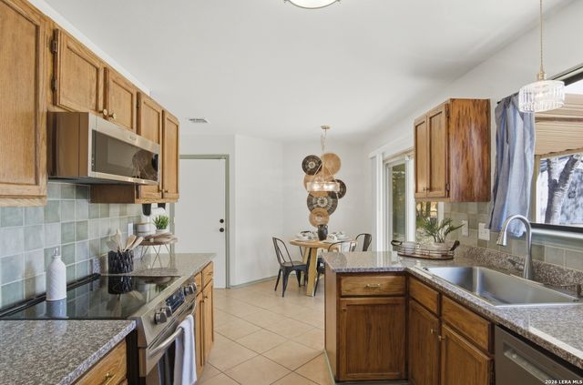 15626 Knollhollow, San Antonio, TX 78247