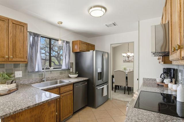 15626 Knollhollow, San Antonio, TX 78247