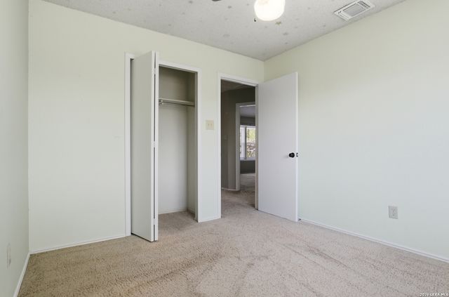 15626 Knollhollow, San Antonio, TX 78247