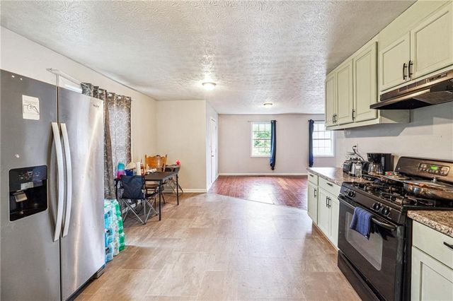 921 Black Drive, Gainesville, GA 30501