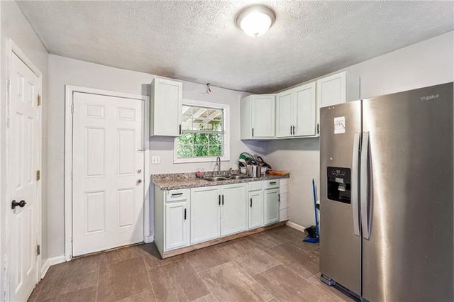 921 Black Drive, Gainesville, GA 30501