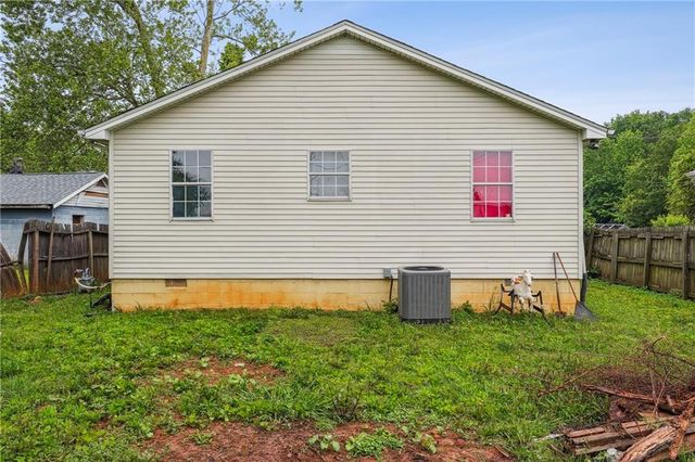 921 Black Drive, Gainesville, GA 30501