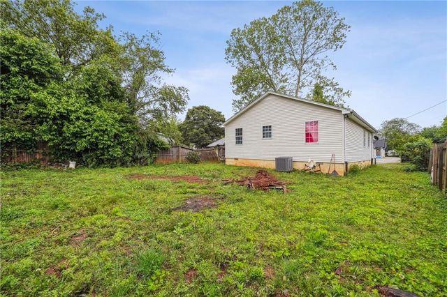 921 Black Drive, Gainesville, GA 30501