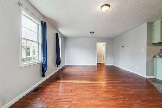 921 Black Drive, Gainesville, GA 30501