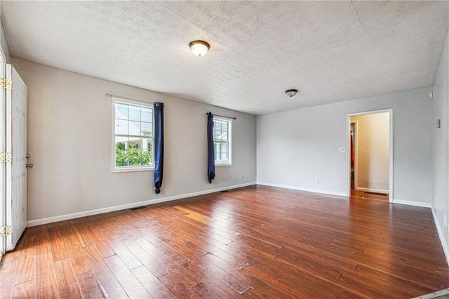 921 Black Drive, Gainesville, GA 30501
