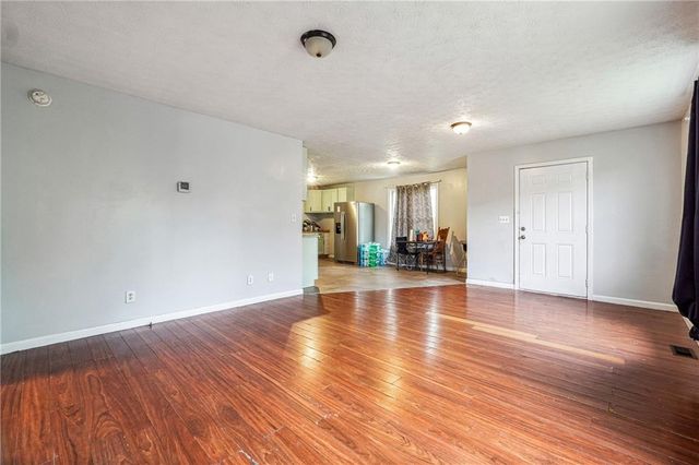 921 Black Drive, Gainesville, GA 30501