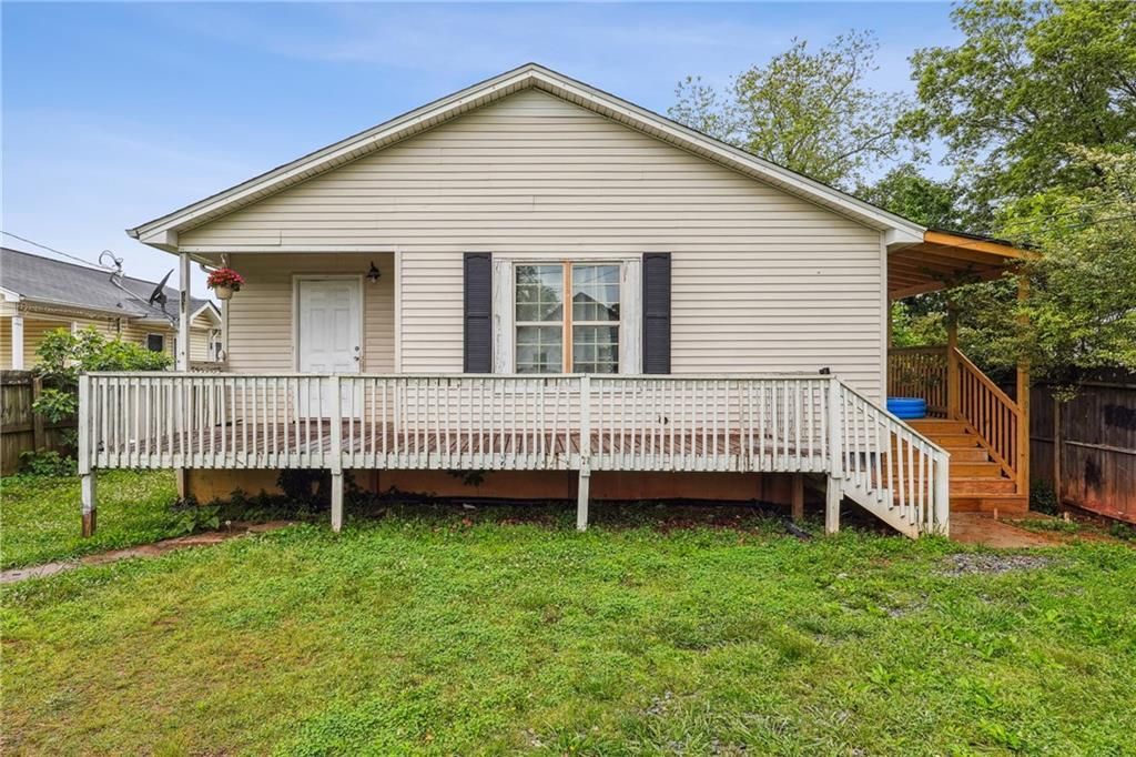 921 Black Drive, Gainesville, GA 30501