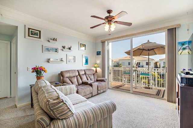 4308 Myrtlewood Circle E, Palm Beach Gardens, FL 33418