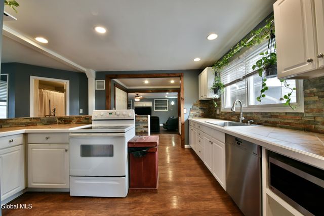 37 NY-67, Mechanicville, NY 12118