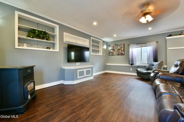 37 NY-67, Mechanicville, NY 12118