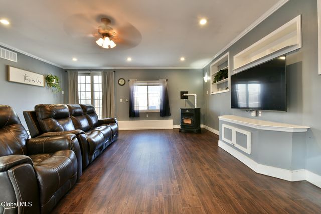 37 NY-67, Mechanicville, NY 12118