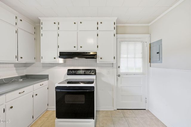404 Glen Raven Road, Burlington, NC 27217