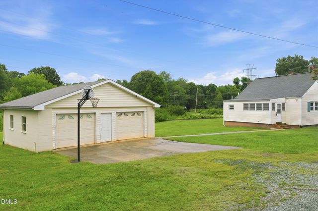 404 Glen Raven Road, Burlington, NC 27217