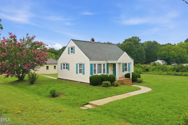 404 Glen Raven Road, Burlington, NC 27217