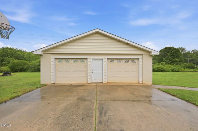404 Glen Raven Road, Burlington, NC 27217