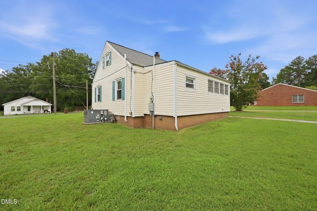 404 Glen Raven Road, Burlington, NC 27217