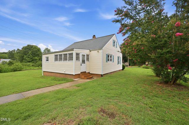 404 Glen Raven Road, Burlington, NC 27217