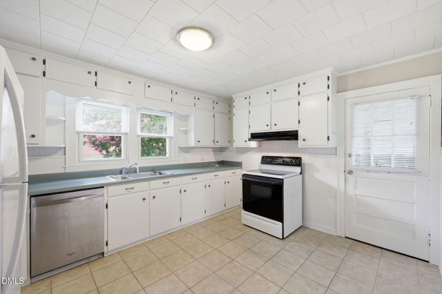 404 Glen Raven Road, Burlington, NC 27217