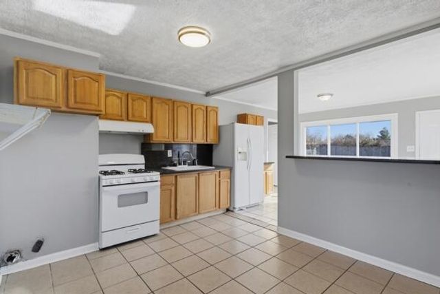 224 Newcastle Court, Lexington, KY 40504