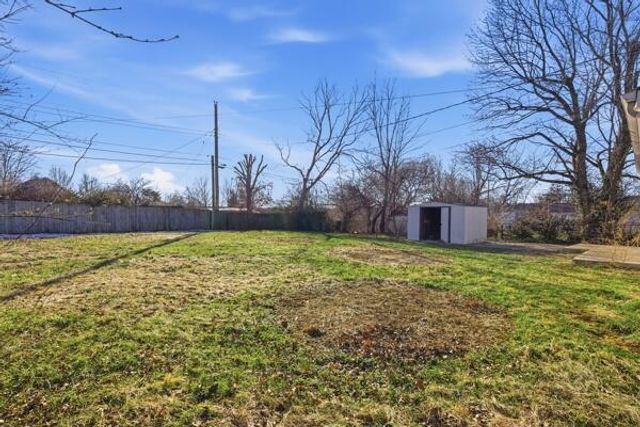 224 Newcastle Court, Lexington, KY 40504