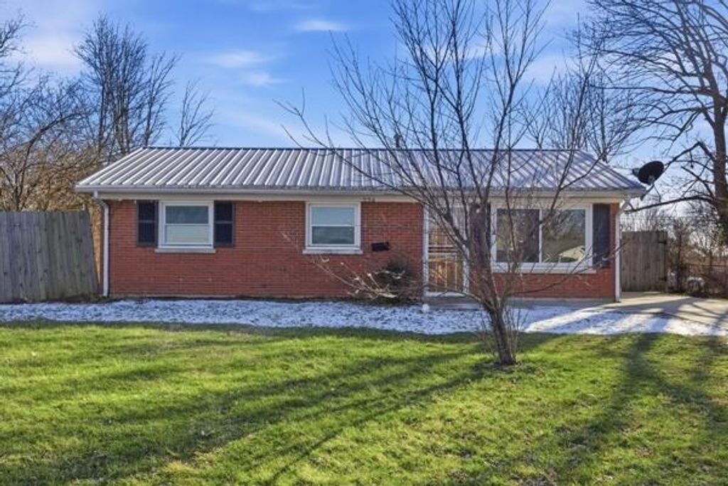 224 Newcastle Court, Lexington, KY 40504