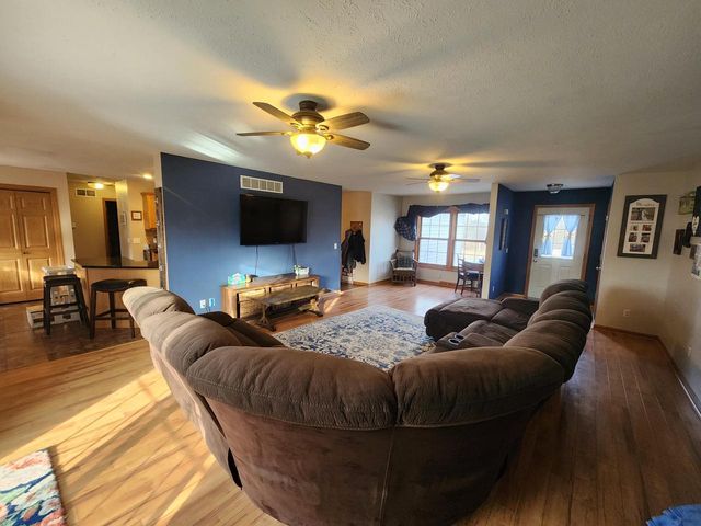 995 Lexington WAY, Waterloo, WI 53594