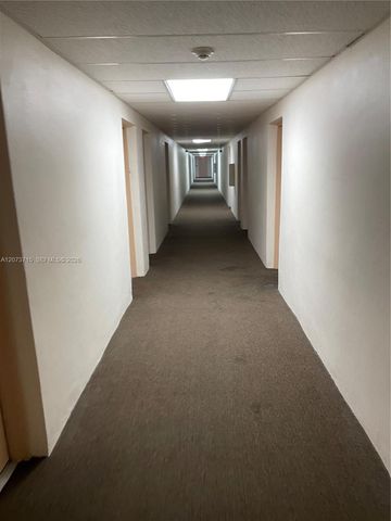 15888 SW 95th Avenue 308, Miami, FL 33157