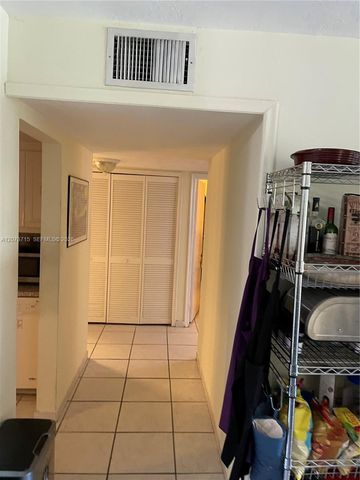 15888 SW 95th Avenue 308, Miami, FL 33157