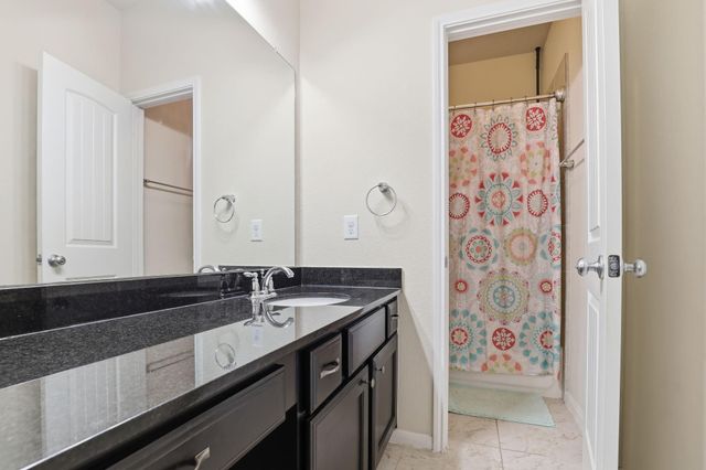 4115 Broadmoor Drive, Mont Belvieu, TX 77523