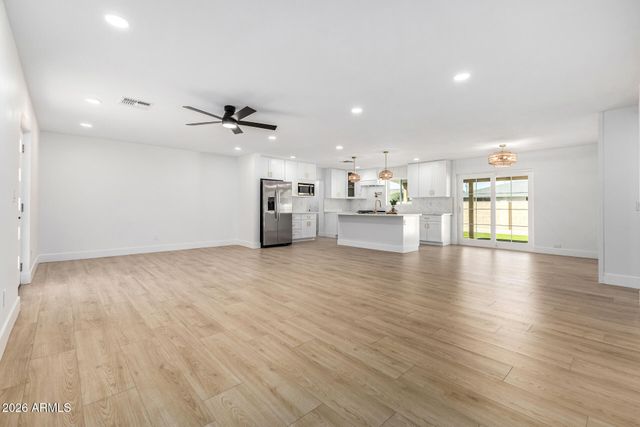 8314 E CAMELBACK Road, Scottsdale, AZ 85251