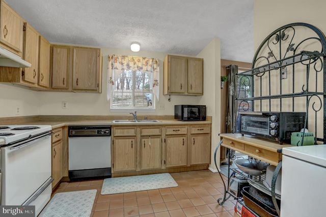 542 FUSELAGE, Baltimore, MD 21221