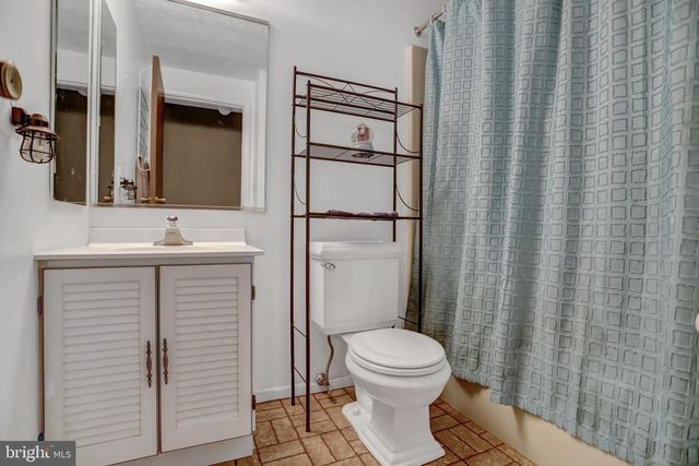 542 FUSELAGE, Baltimore, MD 21221