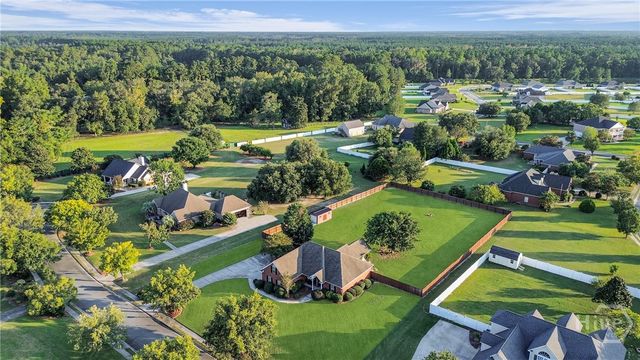 204 Camden Yard Court, Guyton, GA 31312