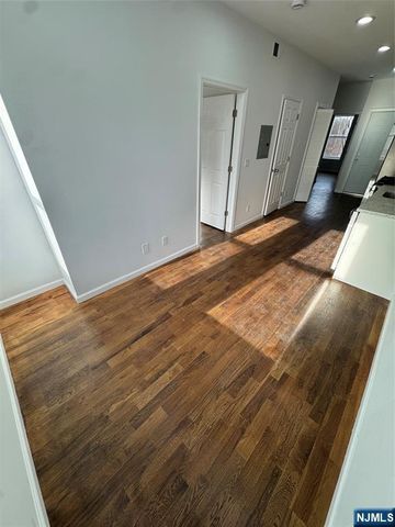 196 Malvern Street 3, Newark, NJ 07105