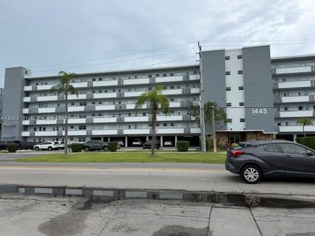 1445 Atlantic Shores Boulevard 605, Hallandale Beach, FL 33009