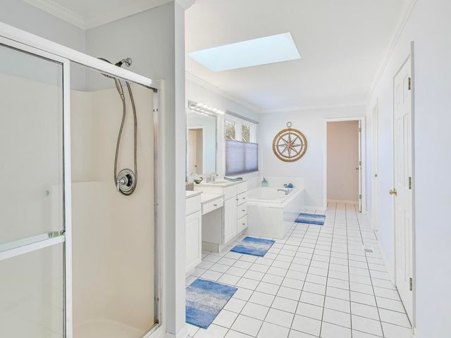 660 ROBIN RIDGE, Elgin, IL 60123